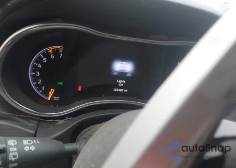 2018 Jeep Grand Cherokee Summit 4X4 from USA, damaged, VIN 1C4RJFJT2JC227920